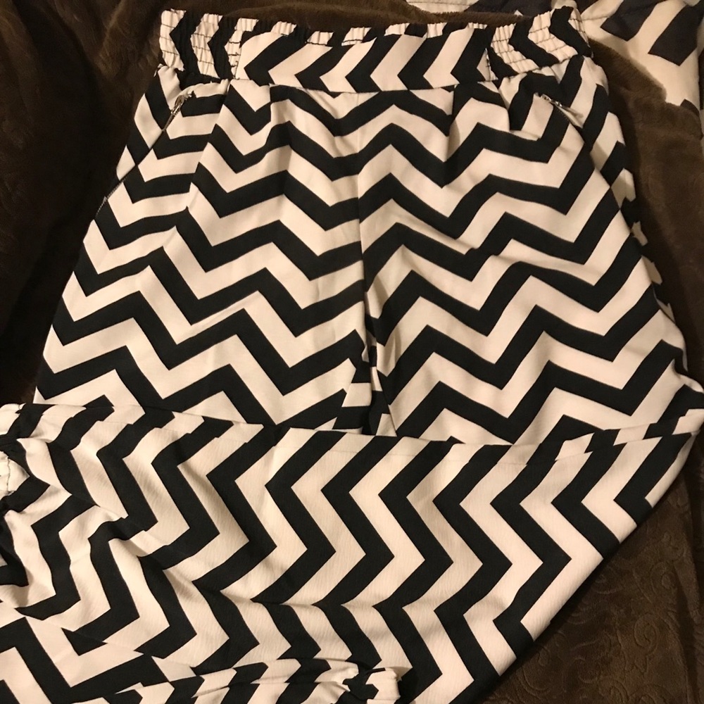 Joggers. Chevron